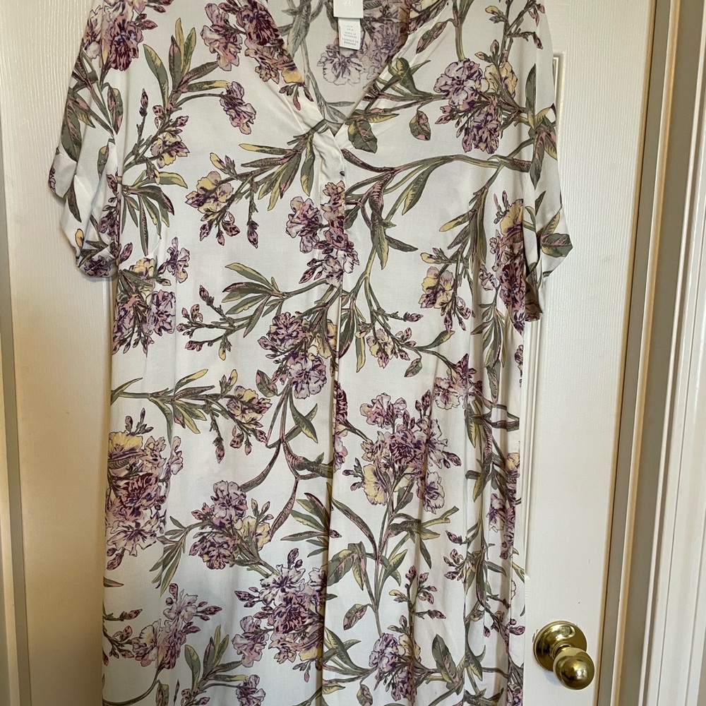 Floral V-Neck Women's Top